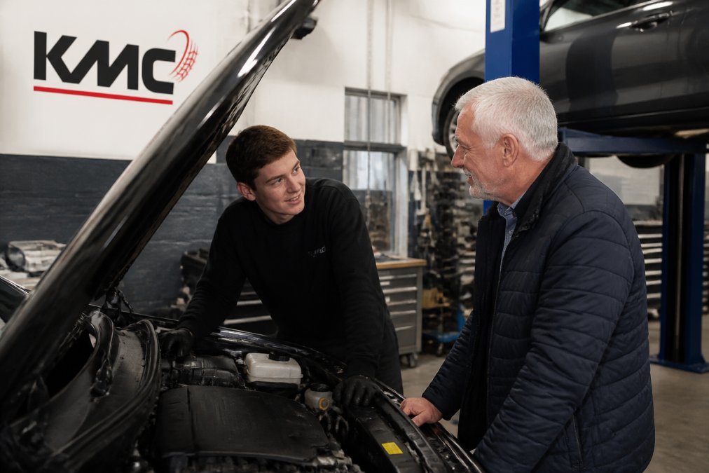 Why Choose a Local Garage for Car Repairs